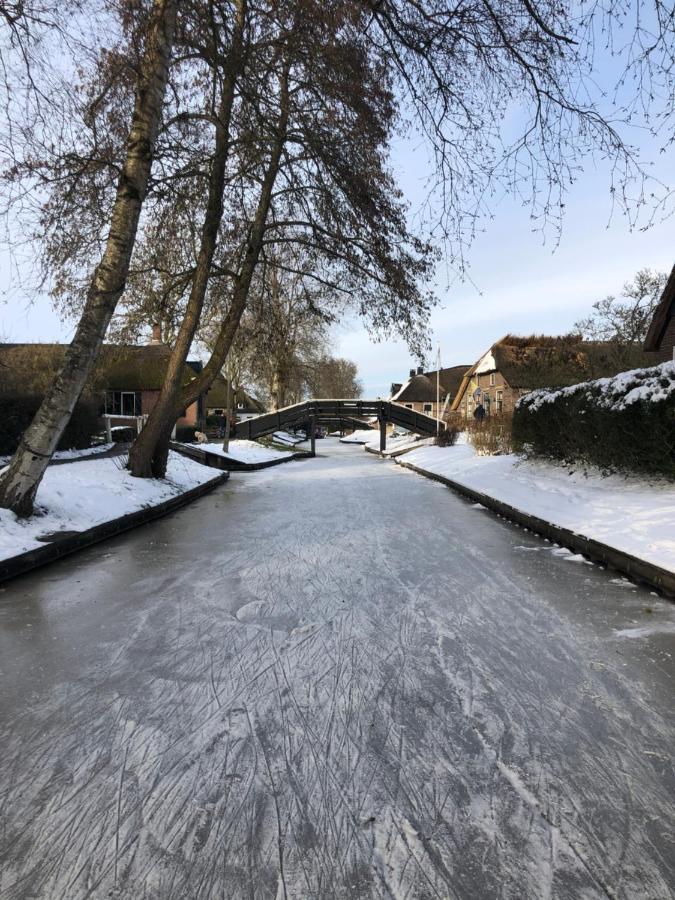 Villa Gieters Geluk à Giethoorn Extérieur photo